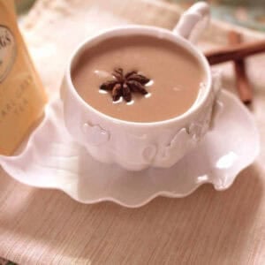 Cinnamon-Star Anise Tea Latte - Earl Grey tea infused with cinnamon and star anise and mixed with milk. Creamy, sweet and perfectly spiced.| www.zagleft.com
